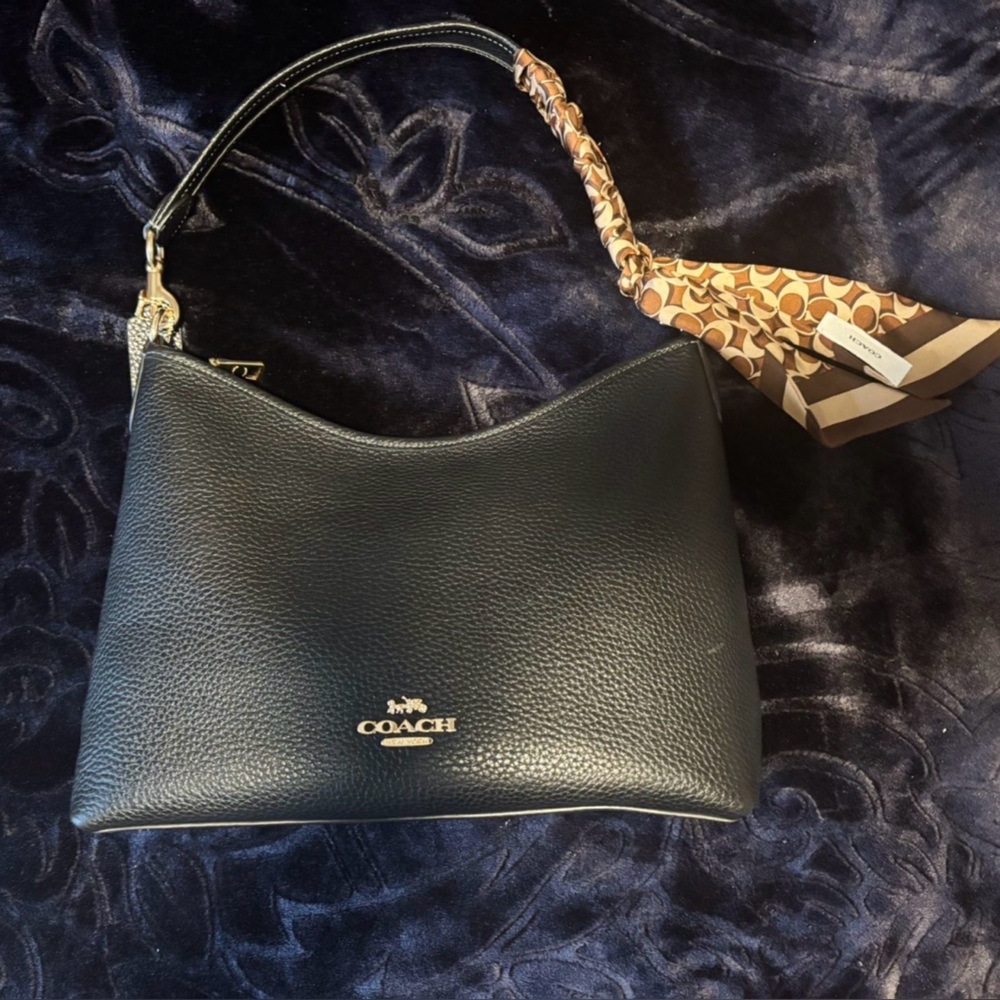 Coach laurel shoulder bag Comes